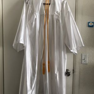Graduation Gown white